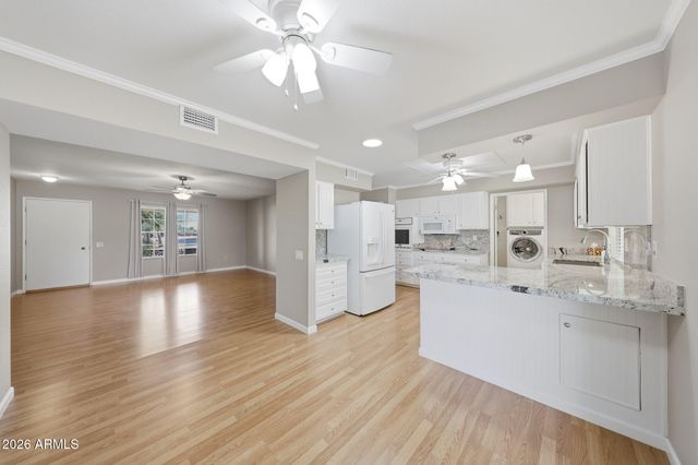 9822 W SANDSTONE Drive, Sun City, AZ 85351