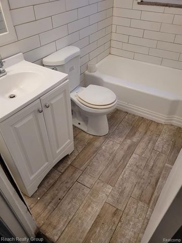 12045 Ashton Avenue, Detroit, MI 48228