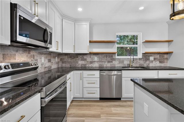 912 Tazewell ST, Portsmouth, VA 23701