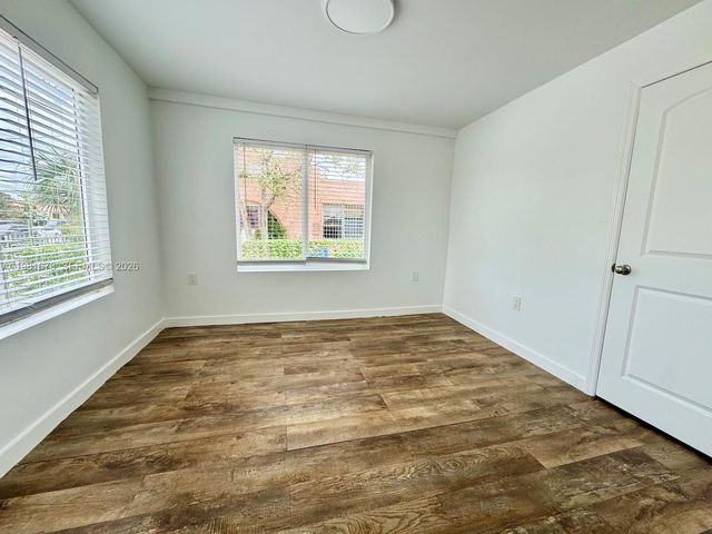 929 SW 12th Ave 929, Miami, FL 33130