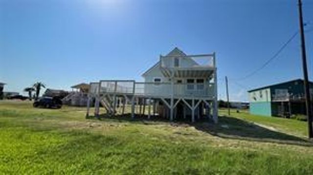418 Oyster Street, Freeport, TX 77541