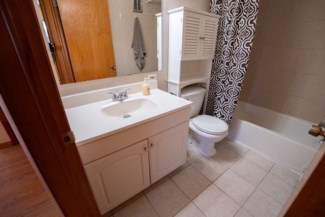 7347 W Diversey Avenue 3, Elmwood Park, IL 60707