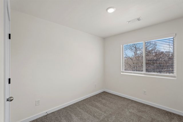 206 Henderson Street, Bonham, TX 75418