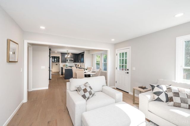 8205 Indian Trail Drive, Madeira, OH 45243