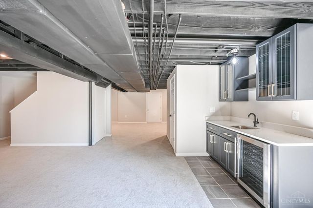 8205 Indian Trail Drive, Madeira, OH 45243