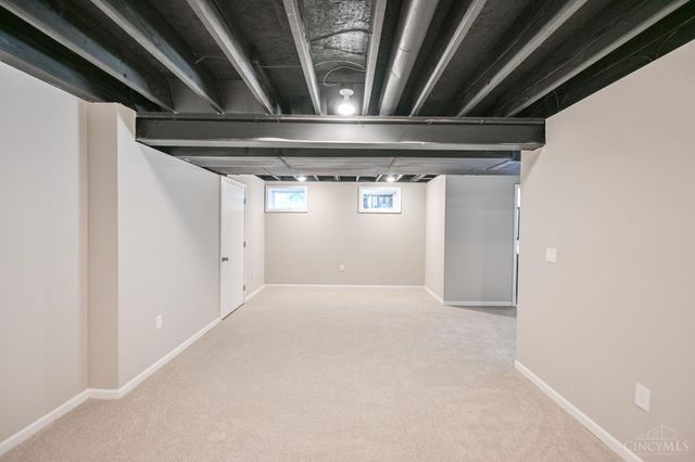 8205 Indian Trail Drive, Madeira, OH 45243