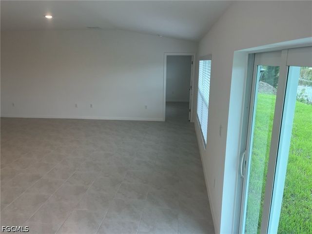 3924 NE 17th AVE, Cape Coral, FL 33909