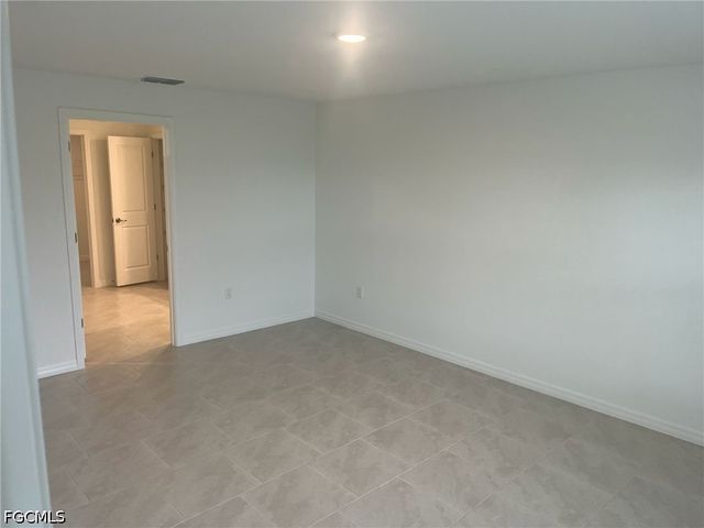 3924 NE 17th AVE, Cape Coral, FL 33909