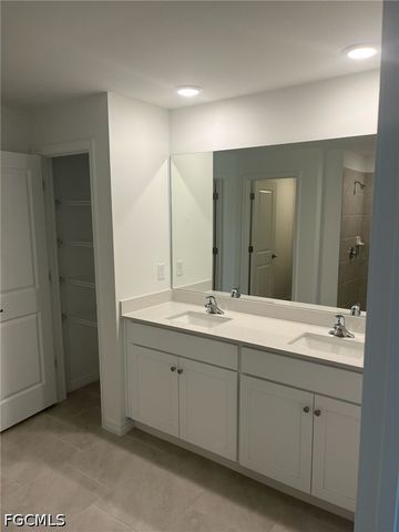 3924 NE 17th AVE, Cape Coral, FL 33909