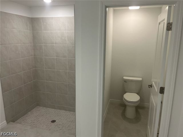 3924 NE 17th AVE, Cape Coral, FL 33909