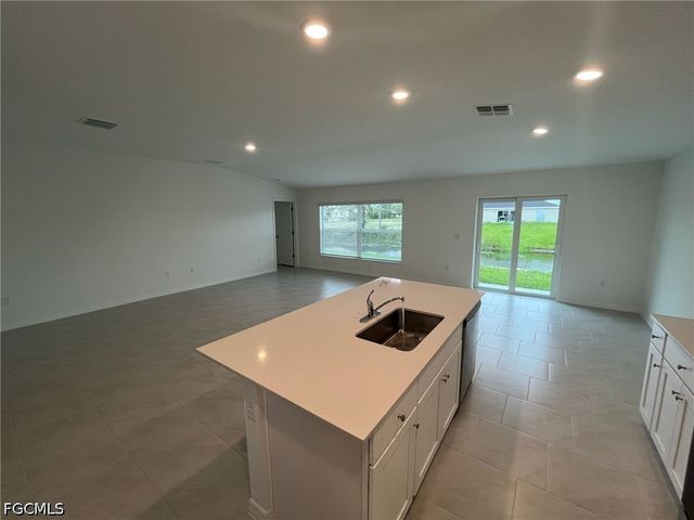 3924 NE 17th AVE, Cape Coral, FL 33909
