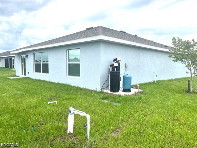 3924 NE 17th AVE, Cape Coral, FL 33909