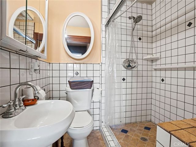 1023 Guinea, Whittier, CA 90601