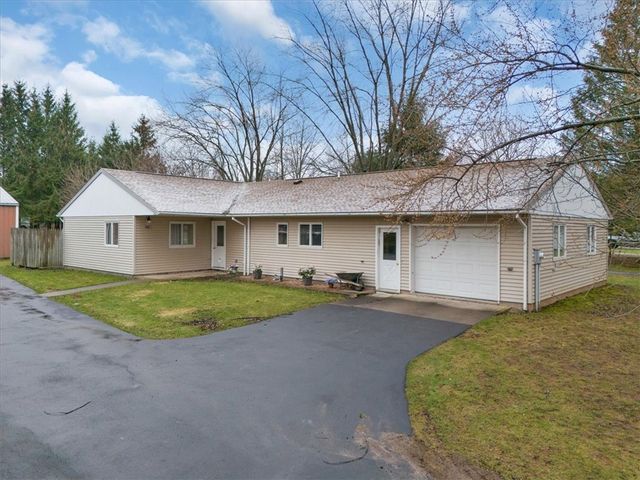 1740 Kenyon Road, Ontario, NY 14519