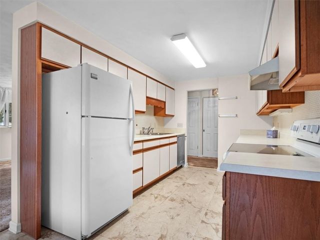 1740 Kenyon Road, Ontario, NY 14519