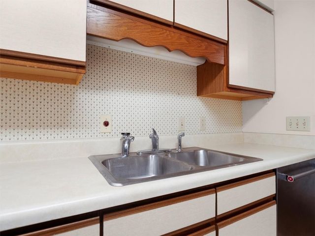 1740 Kenyon Road, Ontario, NY 14519