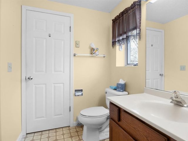 1740 Kenyon Road, Ontario, NY 14519