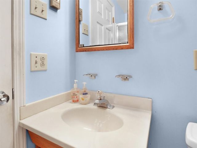 1740 Kenyon Road, Ontario, NY 14519