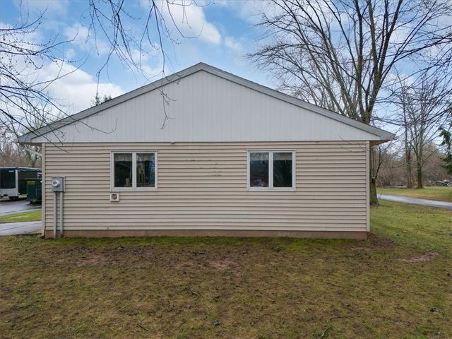 1740 Kenyon Road, Ontario, NY 14519
