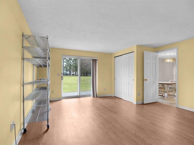 1740 Kenyon Road, Ontario, NY 14519