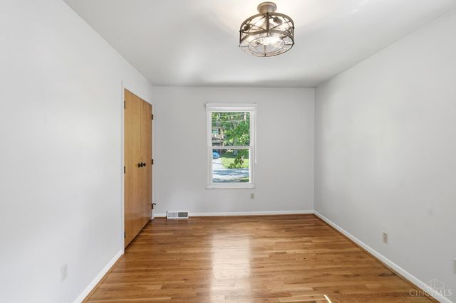 1987 Gainsborough Lane, Anderson Twp, OH 45230