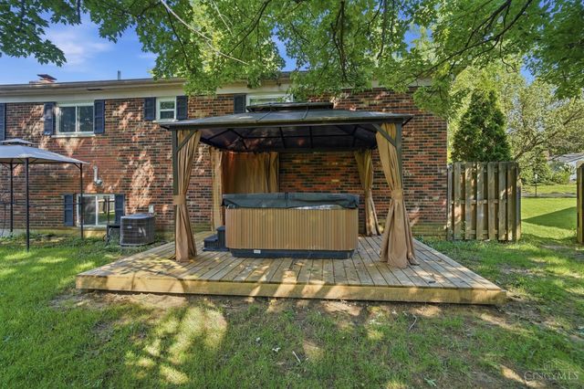 1987 Gainsborough Lane, Anderson Twp, OH 45230