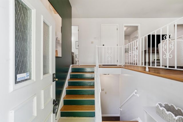 1987 Gainsborough Lane, Anderson Twp, OH 45230