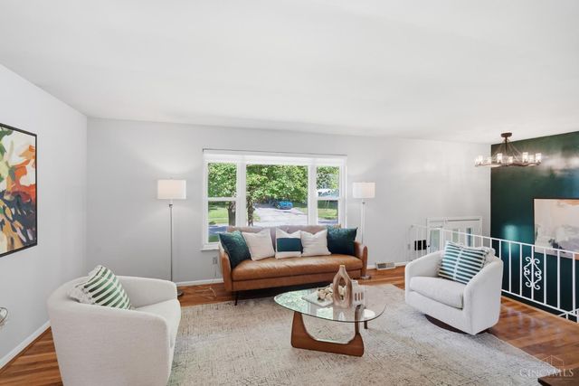1987 Gainsborough Lane, Anderson Twp, OH 45230