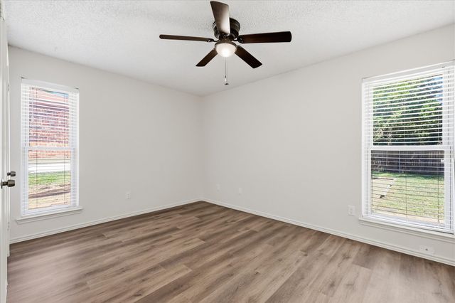 2309 Aquaduct Drive, Bedford, TX 76022