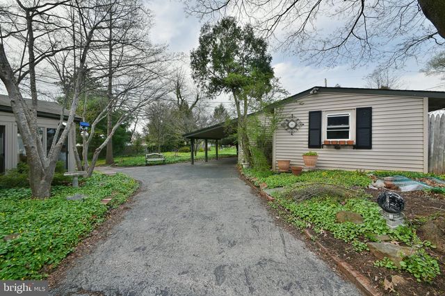 813 RENEL RD, Plymouth Meeting, PA 19462