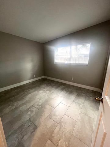 3765 NE 18th Avenue, Pompano Beach, FL 33064