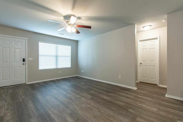 2097 Bentwood Drive, Alexander, AR 72002