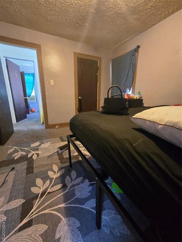 8245 Greenlawn Street, Detroit, MI 48204