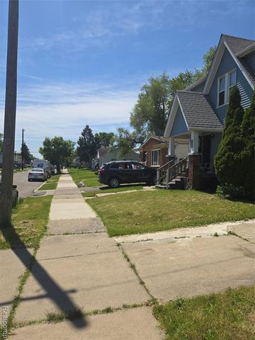 8245 Greenlawn Street, Detroit, MI 48204
