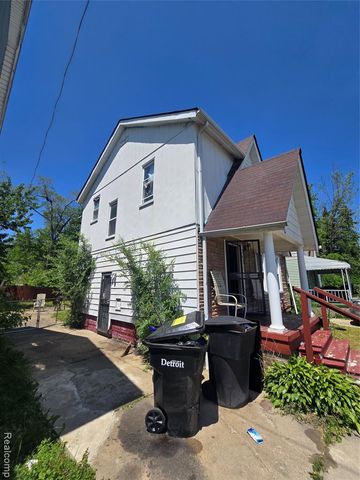 8245 Greenlawn Street, Detroit, MI 48204