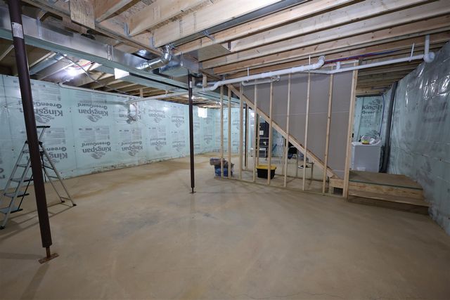 50035 Forest Road, Dowagiac, MI 49047