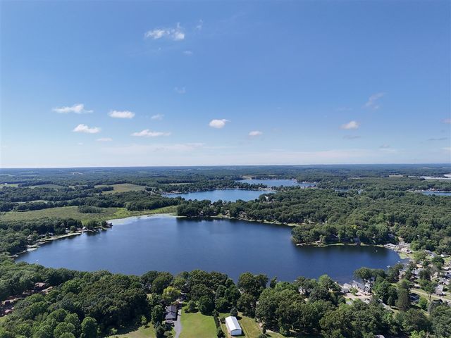 50035 Forest Road, Dowagiac, MI 49047