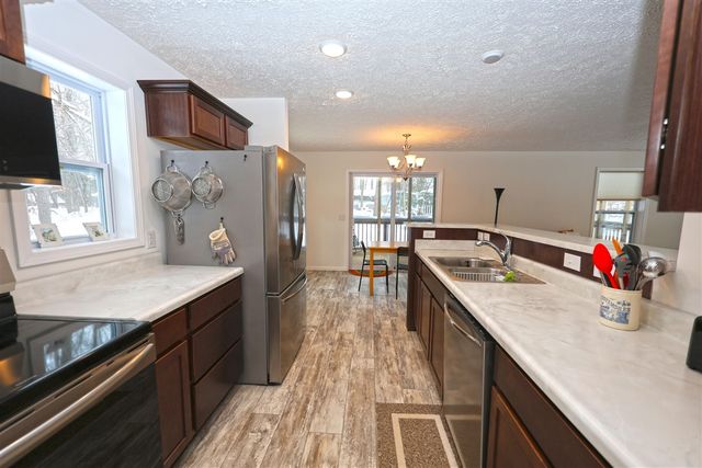 50035 Forest Road, Dowagiac, MI 49047