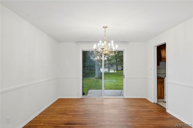 107 Sunrise Terrace, West Seneca, NY 14224