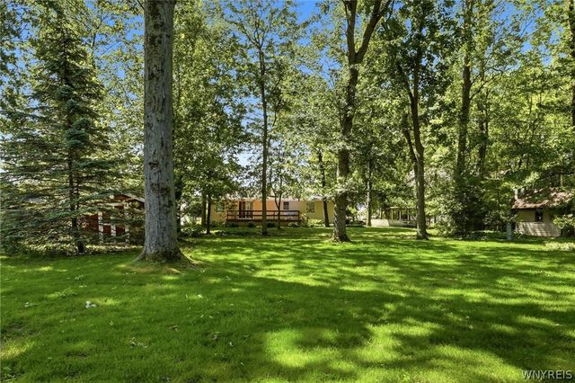 107 Sunrise Terrace, West Seneca, NY 14224