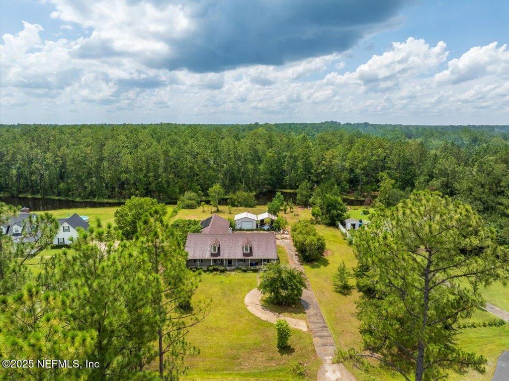 55056 YELLOW JACKET Drive, Callahan, FL 32011