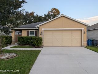 12106 ALEXANDRA Drive, Jacksonville, FL 32218