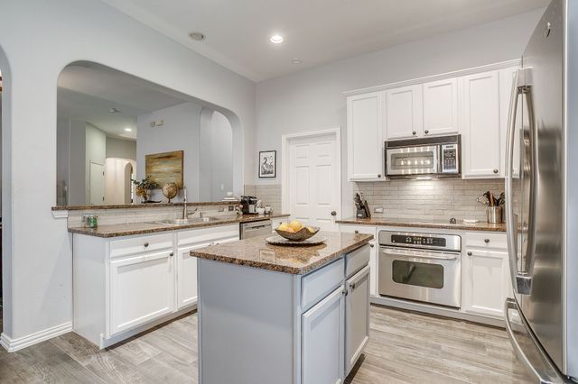 5504 Old Orchard Drive, Fort Worth, TX 76123