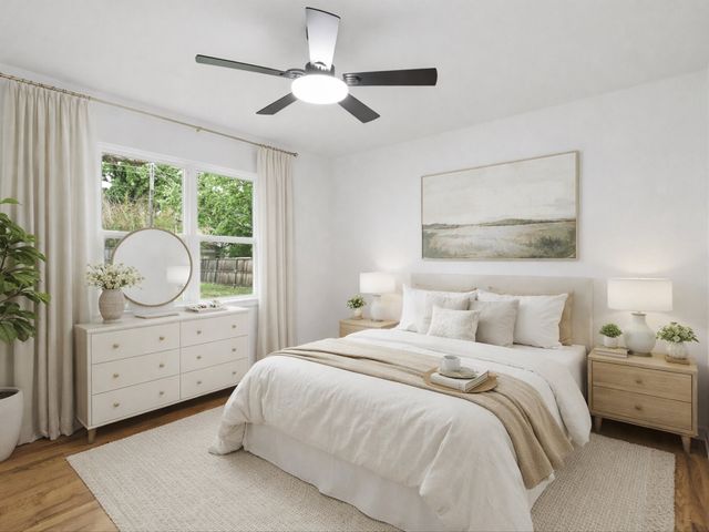 1112 Noble Avenue, Carrollton, TX 75006