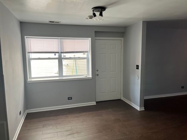 6538 S Kenwood Avenue 1, Chicago, IL 60637