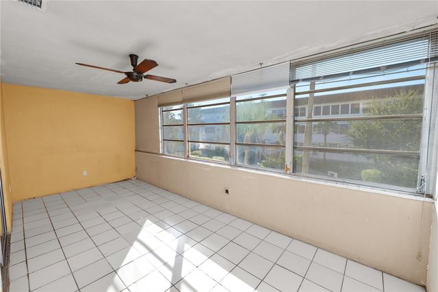 5728 14TH AVENUE N 205B, St Petersburg, FL 33710