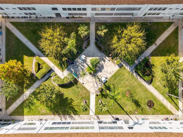 5728 14TH AVENUE N 205B, St Petersburg, FL 33710