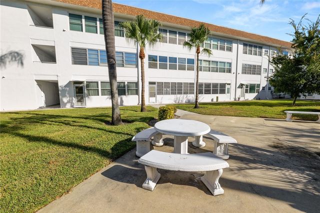 5728 14TH AVENUE N 205B, St Petersburg, FL 33710