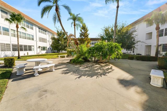 5728 14TH AVENUE N 205B, St Petersburg, FL 33710