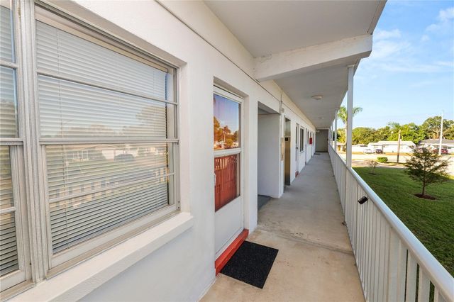 5728 14TH AVENUE N 205B, St Petersburg, FL 33710